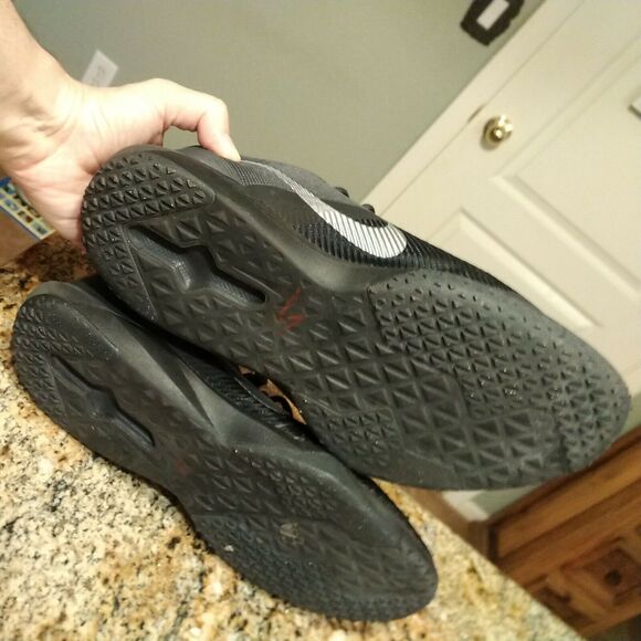 Nike Men's Retaliation Cross Training 917707-001 (Size 11 US) Pre-Owned - Great! - Picture 9 of 12